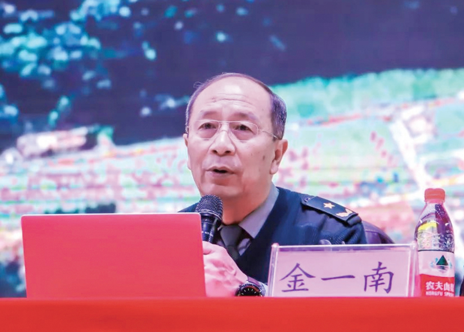 金一南将军到校讲座