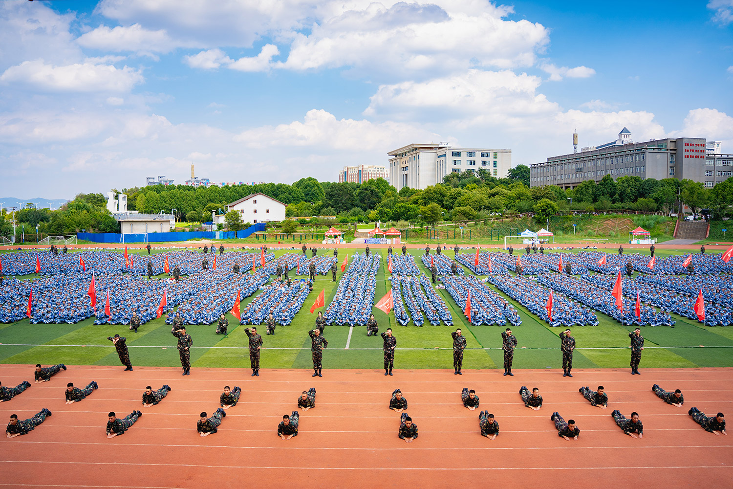 军训教官队汇演