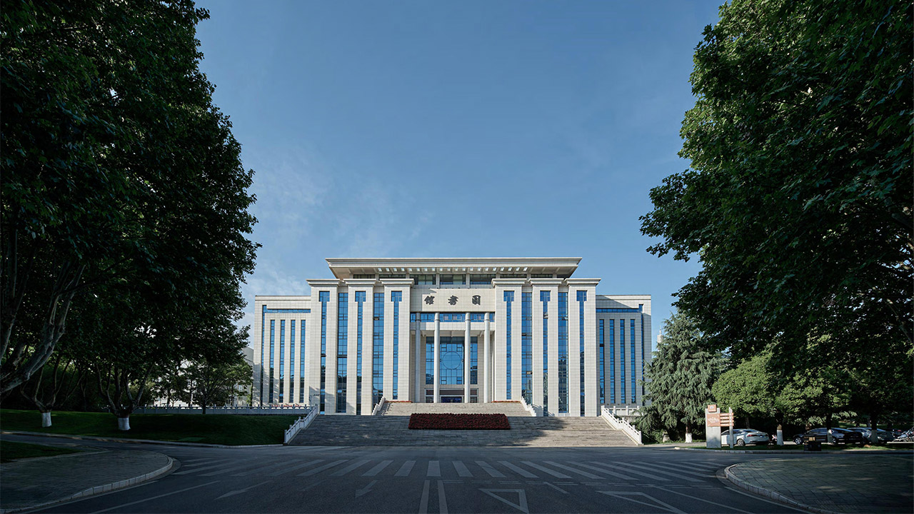 ky开元集团全校师生上演万人包饺子大赛