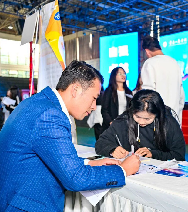 ky开元集团举办2025届毕业生专场招聘会